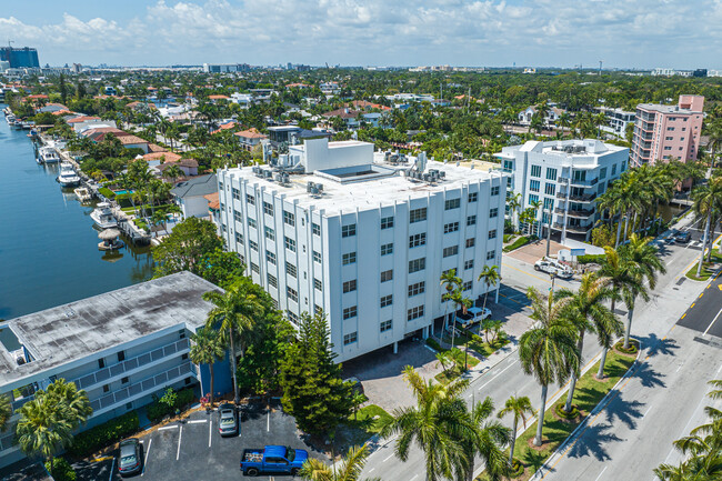 Las Olas Villas in Fort Lauderdale, FL - Building Photo - Building Photo