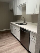 1152 Johnson Ct in Tracy, CA - Building Photo - Building Photo