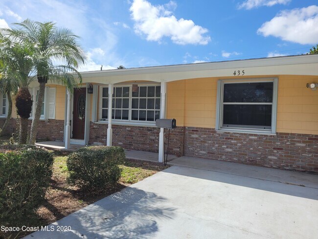 435 S Courtenay Pkwy in Merritt Island, FL - Building Photo - Building Photo
