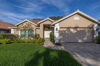 4832 Queen Palm Terrace NE in St. Petersburg, FL - Building Photo - Building Photo