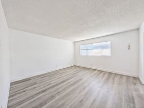 8061 8th St in Buena Park, CA - Building Photo - Building Photo