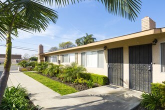 13856 Milton Ave in Westminster, CA - Building Photo - Building Photo