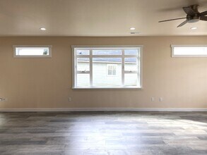 408 Lolly Ln in Dallesport, WA - Building Photo - Building Photo