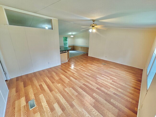 340 S Miller Ave in Statesville, NC - Building Photo - Building Photo