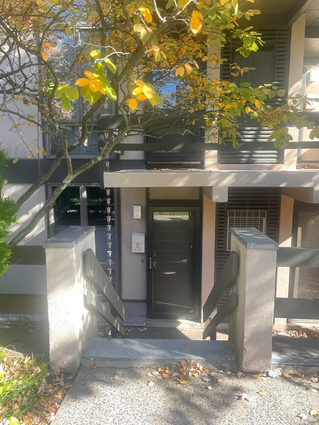 7 Hughes Pl in New Haven, CT - Building Photo - Building Photo