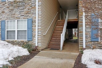 1015 Wedgewood Cir in Belford, NJ - Building Photo - Building Photo