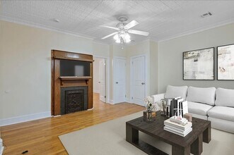 204 Beacon Ave in Jersey City, NJ - Building Photo - Building Photo