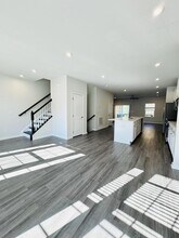 449 Cross Country Way in Durham, NC - Building Photo - Building Photo