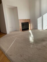12110 Vía Santa Rosa in Los Angeles, CA - Building Photo - Building Photo