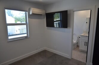 3808 FL-5 in West Palm Beach, FL - Building Photo - Building Photo