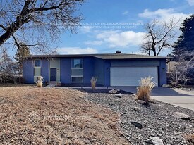 2936 S Mobile Way in Aurora, CO - Building Photo