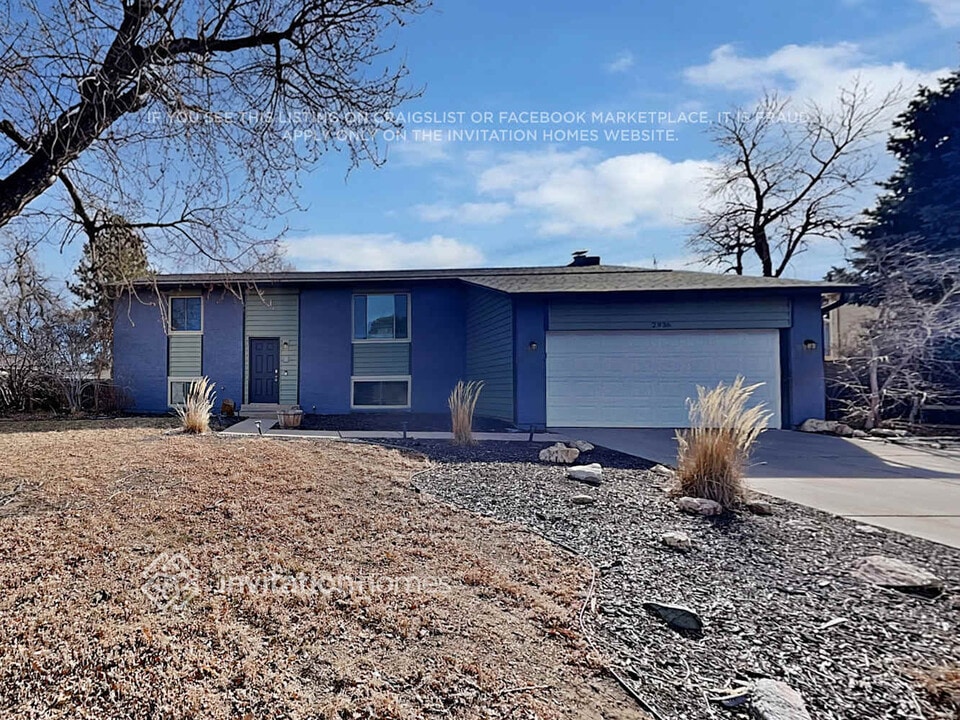 2936 S Mobile Way in Aurora, CO - Building Photo