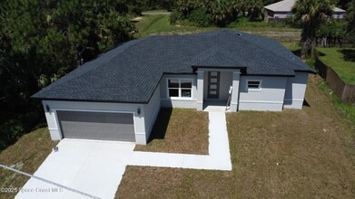 2862 Pomello Ave SW in Palm Bay, FL - Building Photo - Building Photo