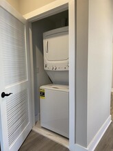 24 Ultra Wy in Poughkeepsie, NY - Building Photo - Building Photo