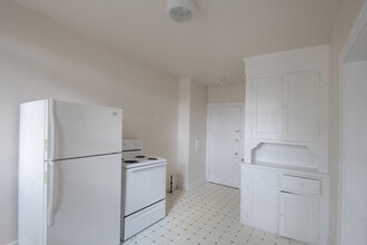 8003 St Lawrence Ave, Unit 8003 in Pittsburgh, PA - Foto de edificio - Building Photo