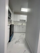 1865 79th Street Cswy, Unit 2L in North Bay Village, FL - Building Photo - Building Photo