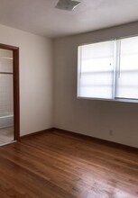 8243 Hewitt St in Jacksonville, FL - Building Photo - Building Photo