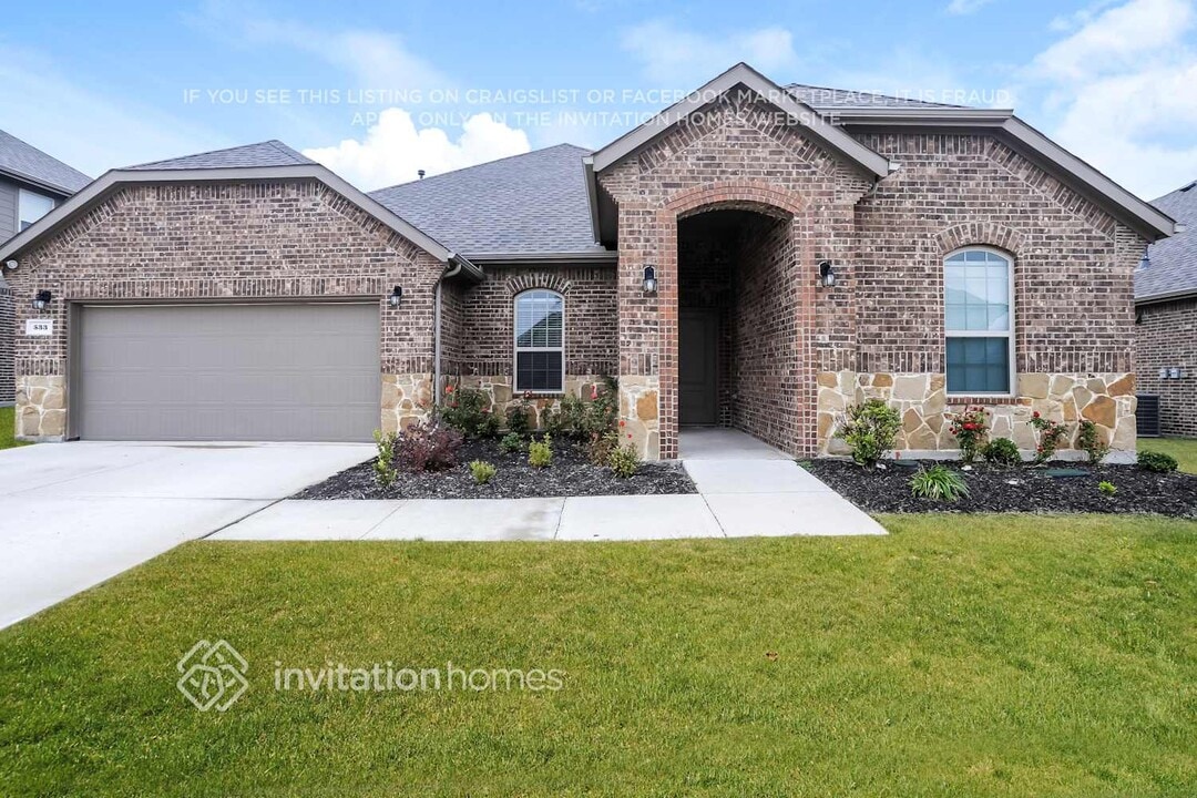 533 Declaration Way in Royse City, TX - Building Photo