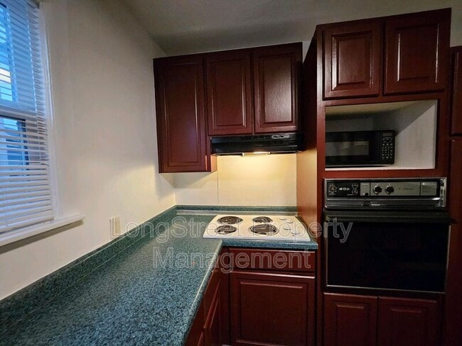 property at 634 SW Grant St.