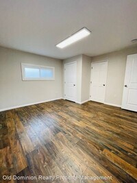 445 S Main St photo'
