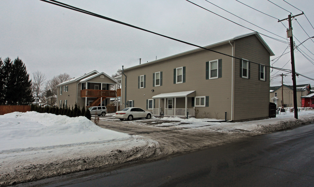 23 Columbus St in Auburn, NY - Building Photo