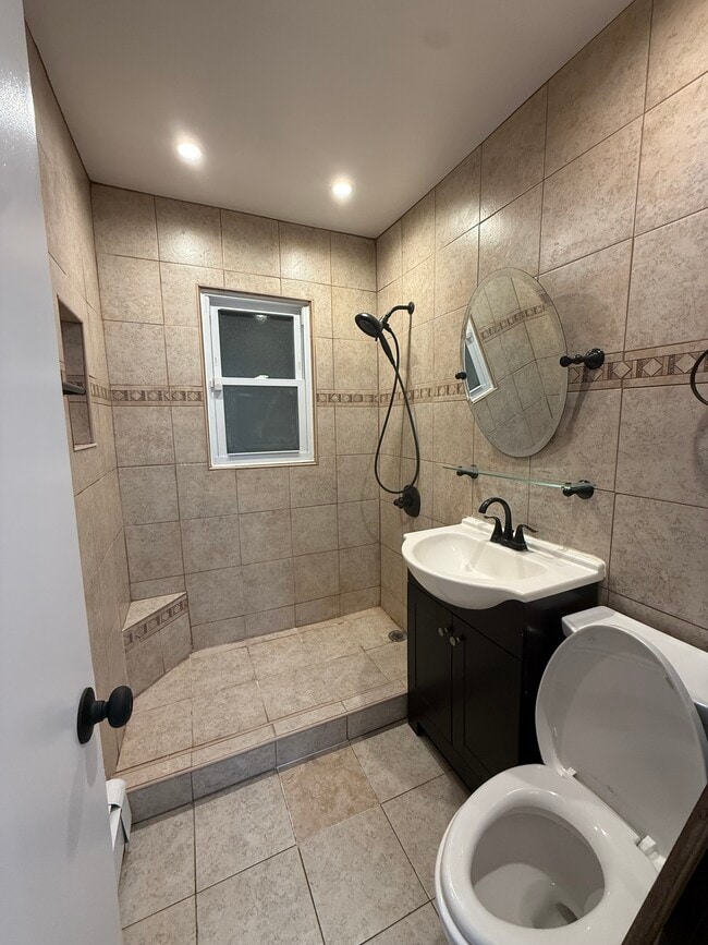 7 Charles St in Howell, NJ - Building Photo - Building Photo