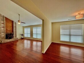 3038 Sam Houston Dr in Sugar Land, TX - Building Photo - Building Photo