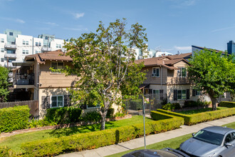 Hesby Cottages in North Hollywood, CA - Building Photo - Building Photo