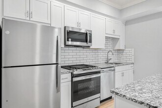 7 Waumbeck St-Unit -3 in Boston, MA - Building Photo - Building Photo