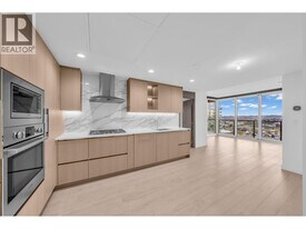 4890 Lougheed Hwy. in Burnaby, BC - Building Photo