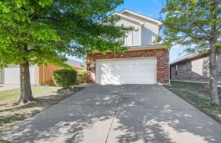 2728 Mountain Lion Dr in Fort Worth, TX - Building Photo