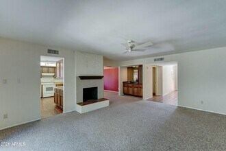 8216 E Del Cuarzo Dr in Scottsdale, AZ - Building Photo - Building Photo