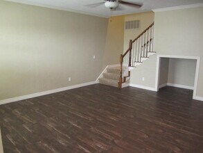 136 Rue De Montserrat in Norman, OK - Building Photo - Building Photo