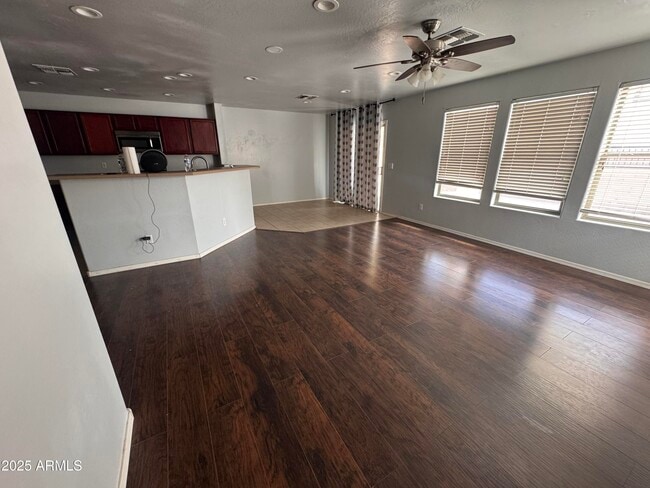 6409 W Orchid Ln in Glendale, AZ - Foto de edificio - Building Photo