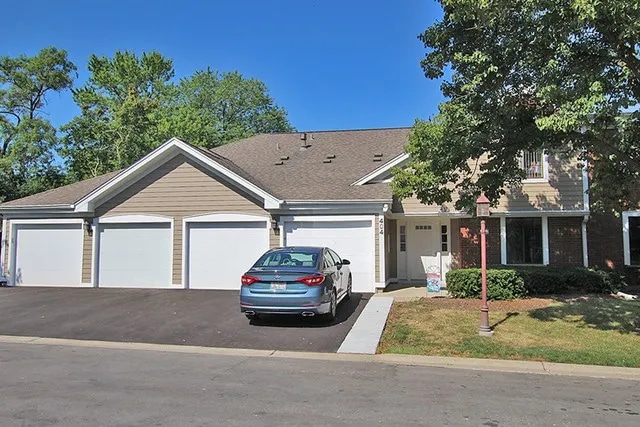 property at 404 Sandalwood Ln