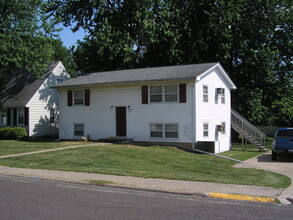 309 W Barsi Blvd in Macomb, IL - Building Photo - Building Photo