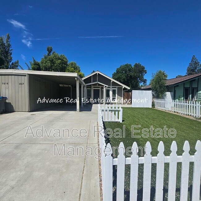 1017 Bienville St in Davis, CA - Building Photo - Building Photo