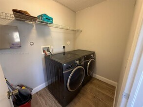 4922 Tradewinds Ter in Fort Lauderdale, FL - Building Photo - Building Photo