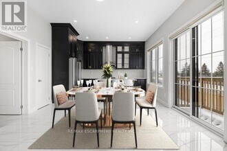 487 Aztec Dr in Oshawa, ON - Building Photo - Building Photo