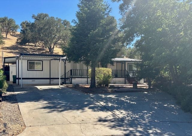 property at 2892 Little Creek Ln
