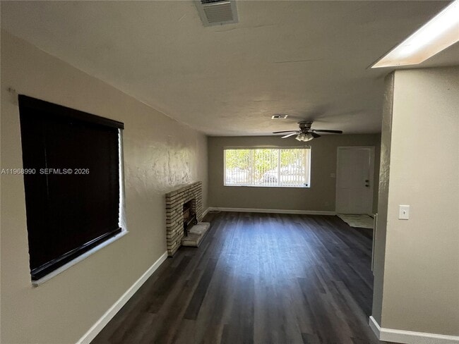 816 Beech Rd in West Palm Beach, FL - Foto de edificio - Building Photo