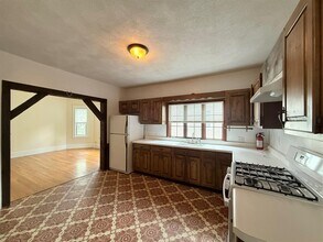 186 Powder House Blvd, Unit 2 in Somerville, MA - Foto de edificio - Building Photo