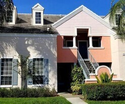 1365 Crystal Way, Unit BAHIA AT DELRAY in Delray Beach, FL - Building Photo