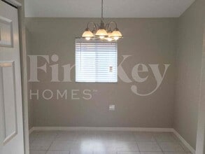 10036 NW 126th Terrace in Hialeah Gardens, FL - Building Photo - Building Photo