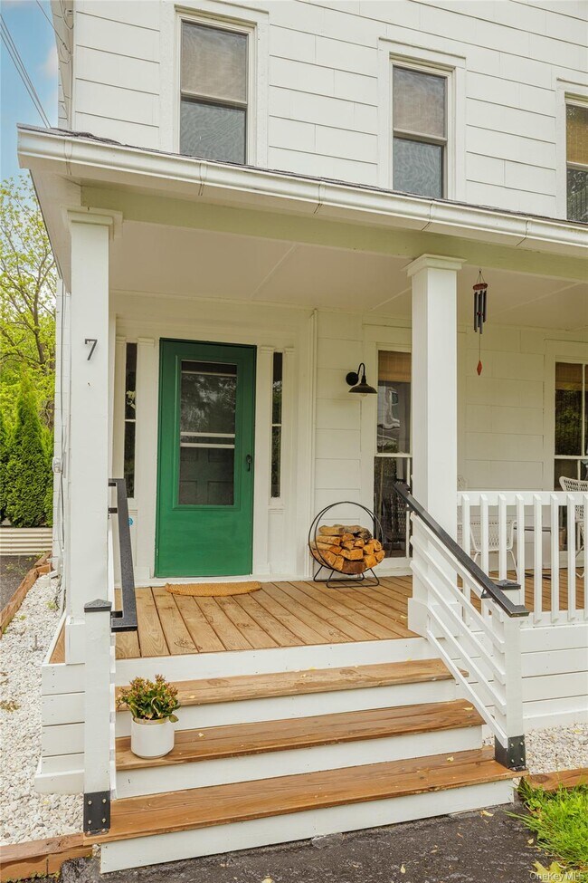 7 Feroe Ave in Tivoli, NY - Building Photo - Building Photo