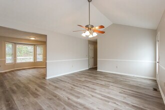 10 Beaverdam Ct in Covington, GA - Foto de edificio - Building Photo