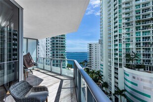 1300 Brickell Bay Dr, Unit 1102 in Miami, FL - Building Photo