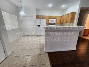 7127 Cabin Fever St in Las Vegas, NV - Building Photo - Building Photo