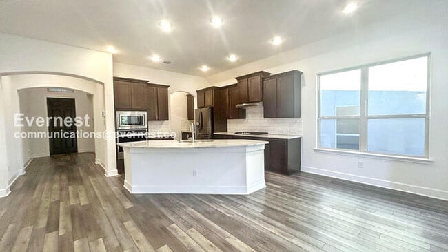 8602 Glass Gem Dr in San Antonio, TX - Building Photo - Building Photo