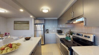 Silver Maple Court in Brampton, ON - Building Photo - Building Photo